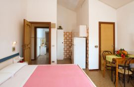Photos de l'hébergement - Mini Appartements (max 4 personnes) Entrée | Villaggio Camping Rose