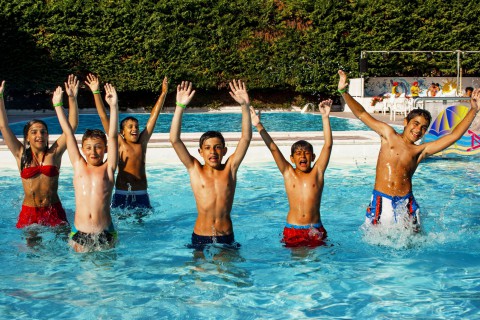 Gioco-in-Piscina9