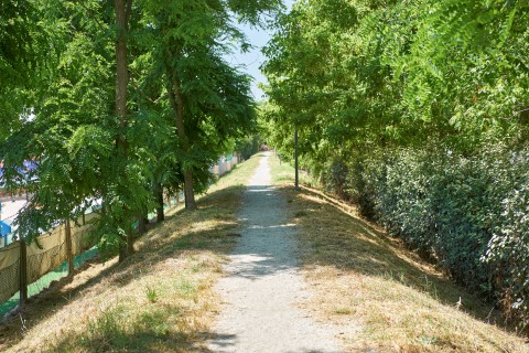 sentiero-spiaggia-450mt